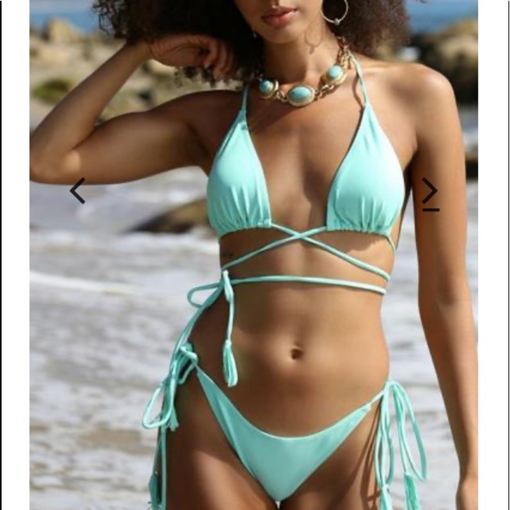 NWOT Forever Young Swimwear SZ MD